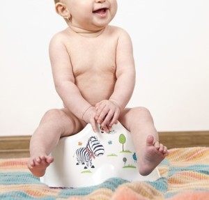 baby on potty